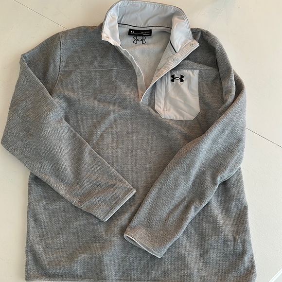 Under Armour grey light weight fleece - like new in size XL - Picture 1 of 2